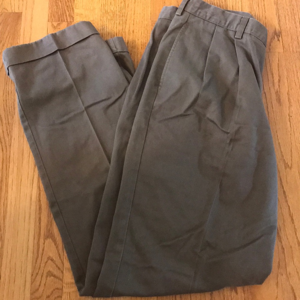 Izod chino pants